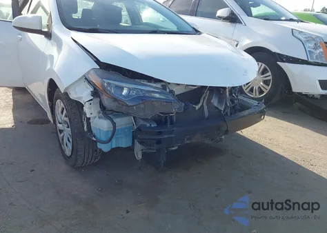 2019 Toyota Corolla Le z USA, uszkodzony, nr VIN 5YFBURHE8KP883937